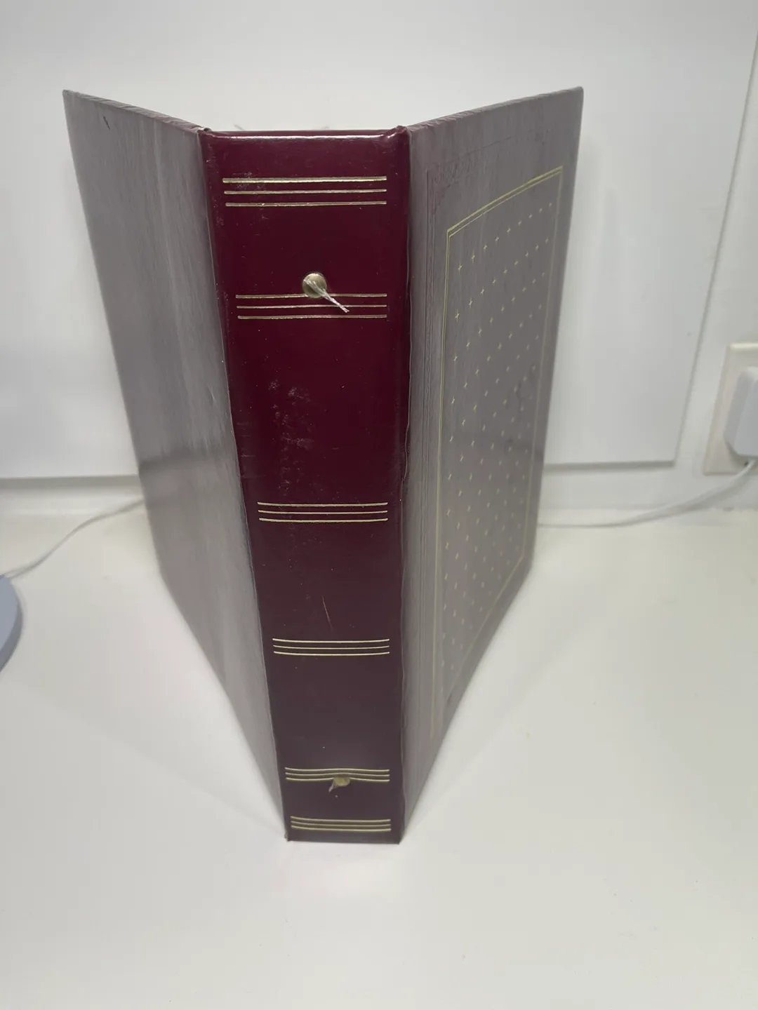 Blacks Photo Album - 3 ring binder image indicator(2)