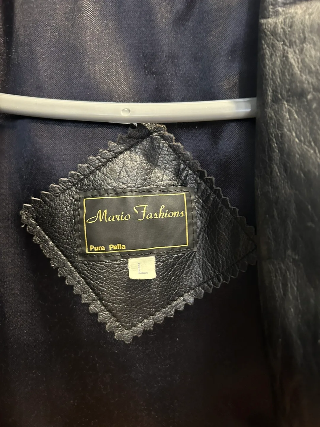 vintage Mario Fashions Leather Jacket Women’s Large image indicator(3)