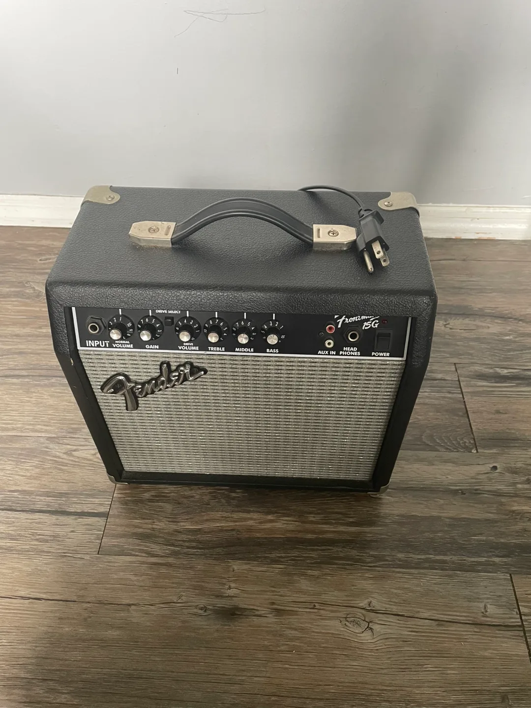 Fender Frontman 15G Amplifier image indicator(2)