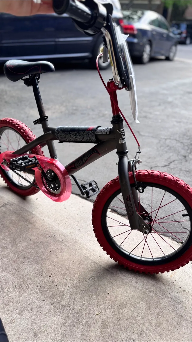 Kids Bike thumbnail