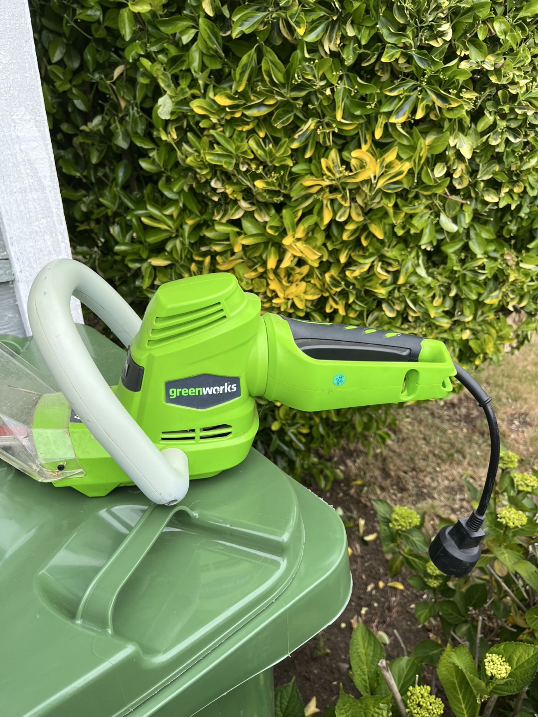 Greenworks 22" Hedge Trimmer - photo 2