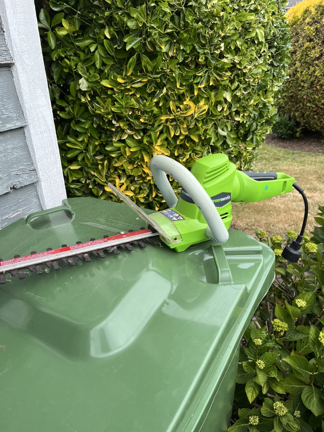 Greenworks 22" Hedge Trimmer