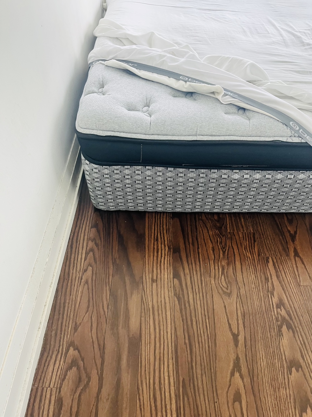 Queen Mattress with box - photo 3