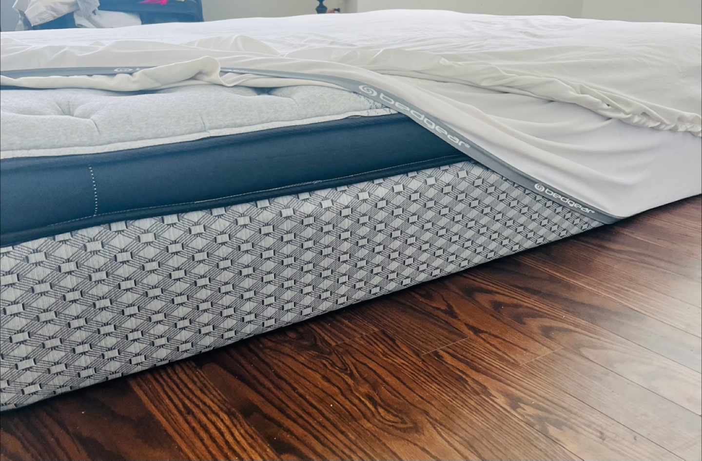 Queen Mattress with box - photo 2