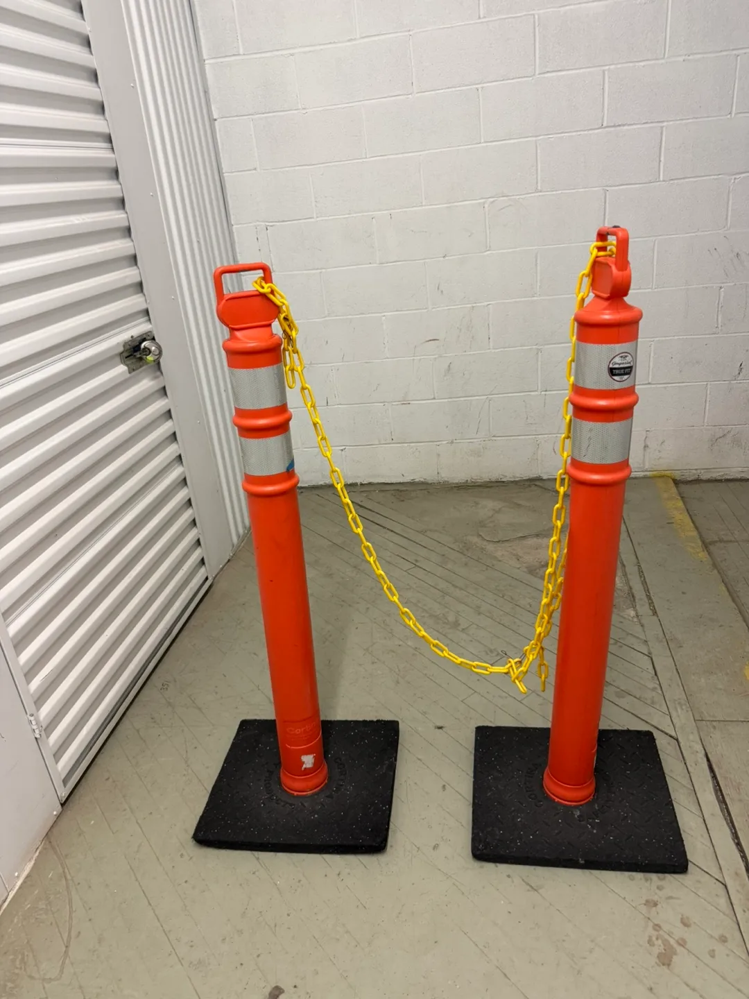 Orange Safety Posts image indicator(4)