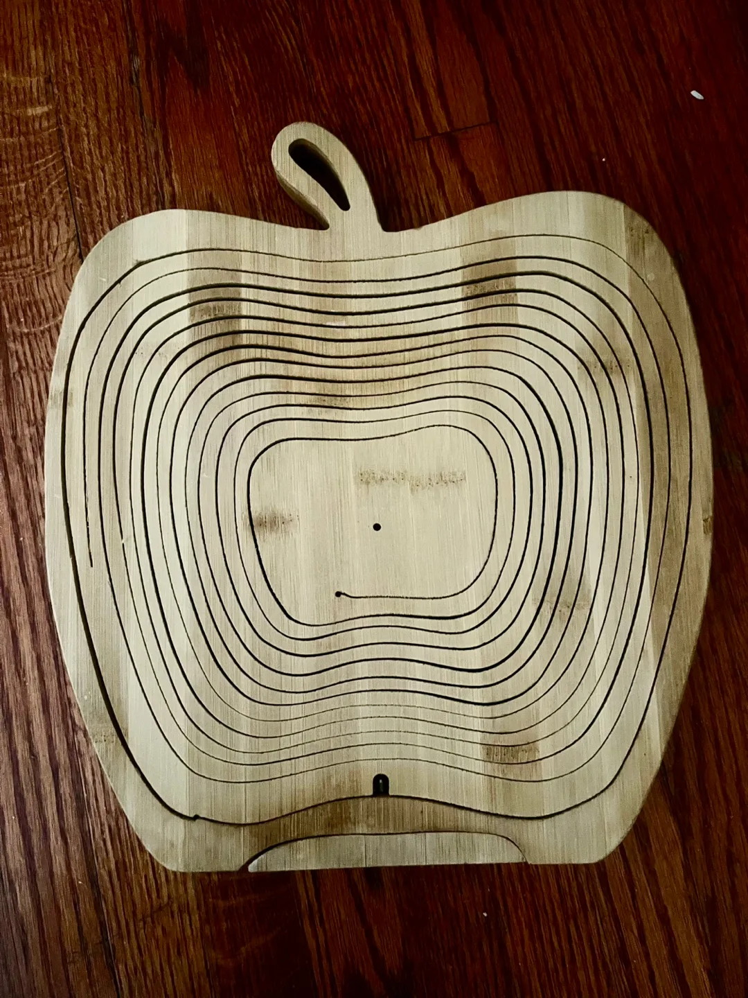 🥕 Apple-Shaped Wooden Basket image indicator(2)