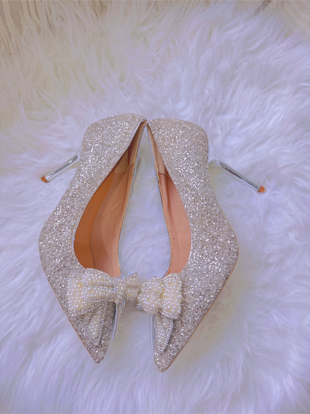 Glittery Bow Heels - photo 2