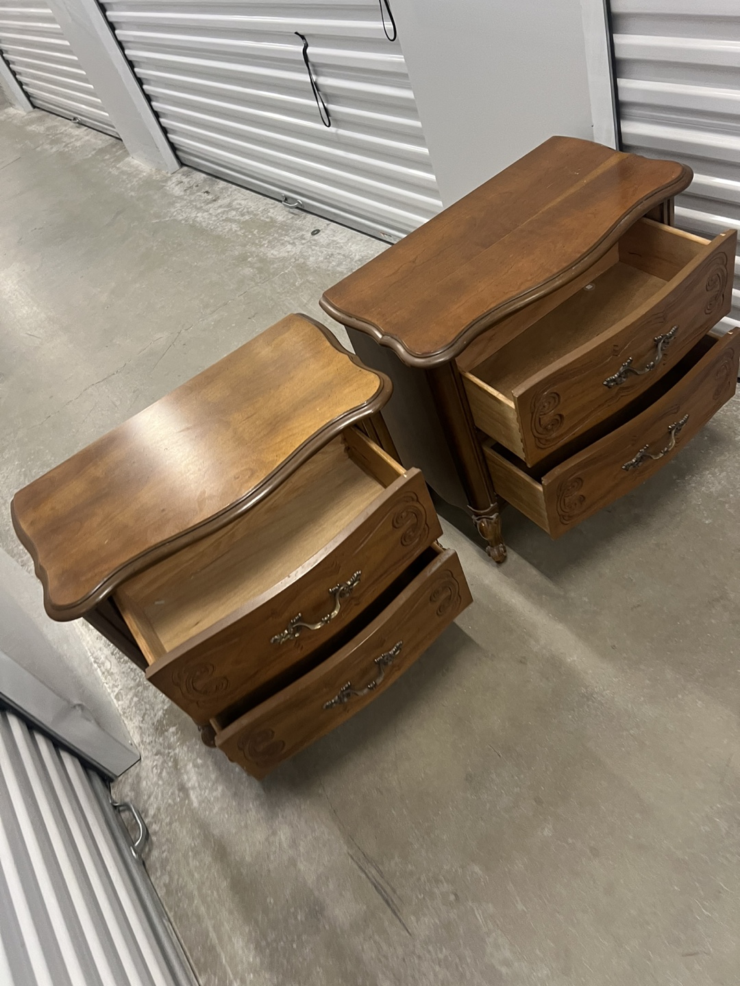 Bassett Matching Nightstands - photo 4