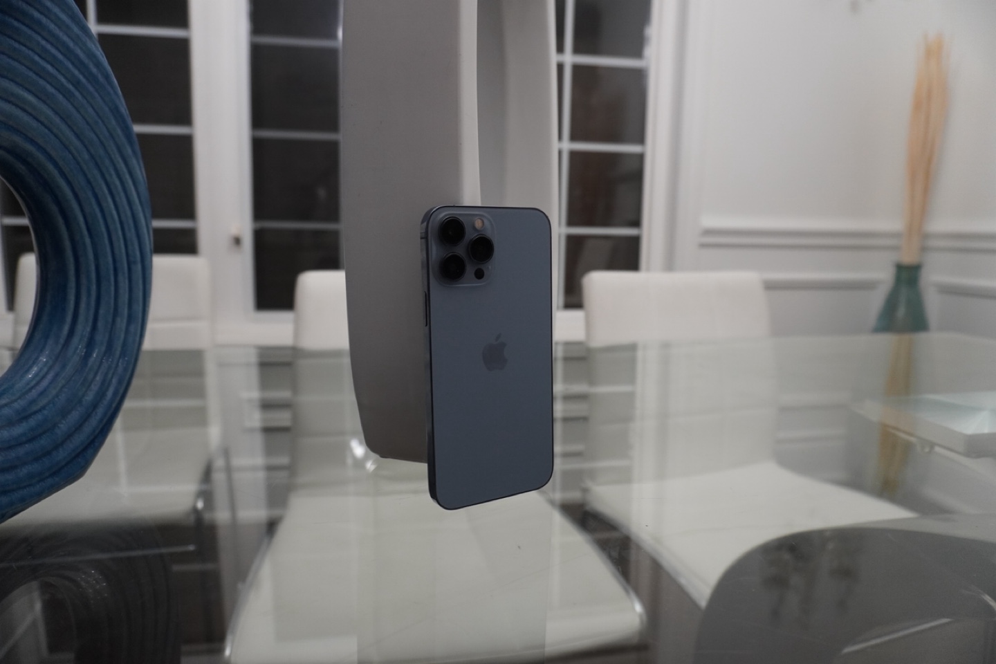iPhone 13 Pro Max brand new no scratches(READ DESCRIPTION)