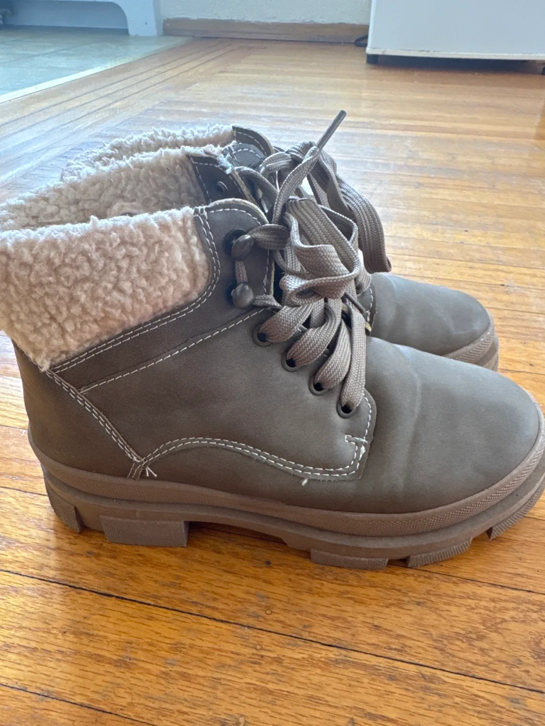 Warm Lined Lace-Up Boots thumbnail