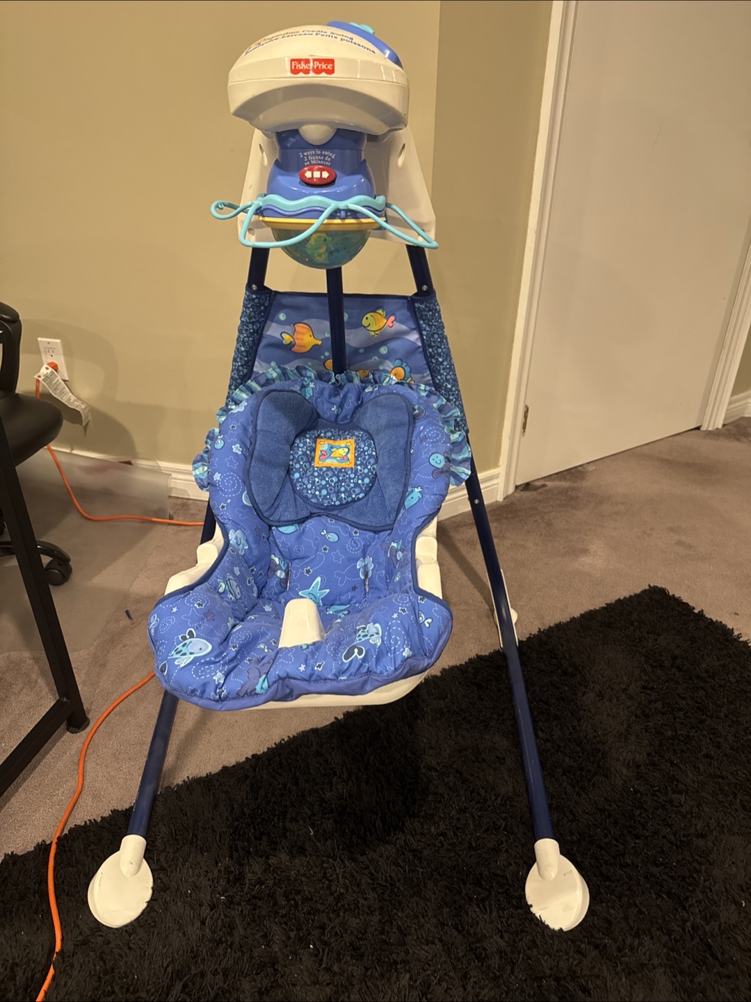 Fisher-Price Baby Swing 💚