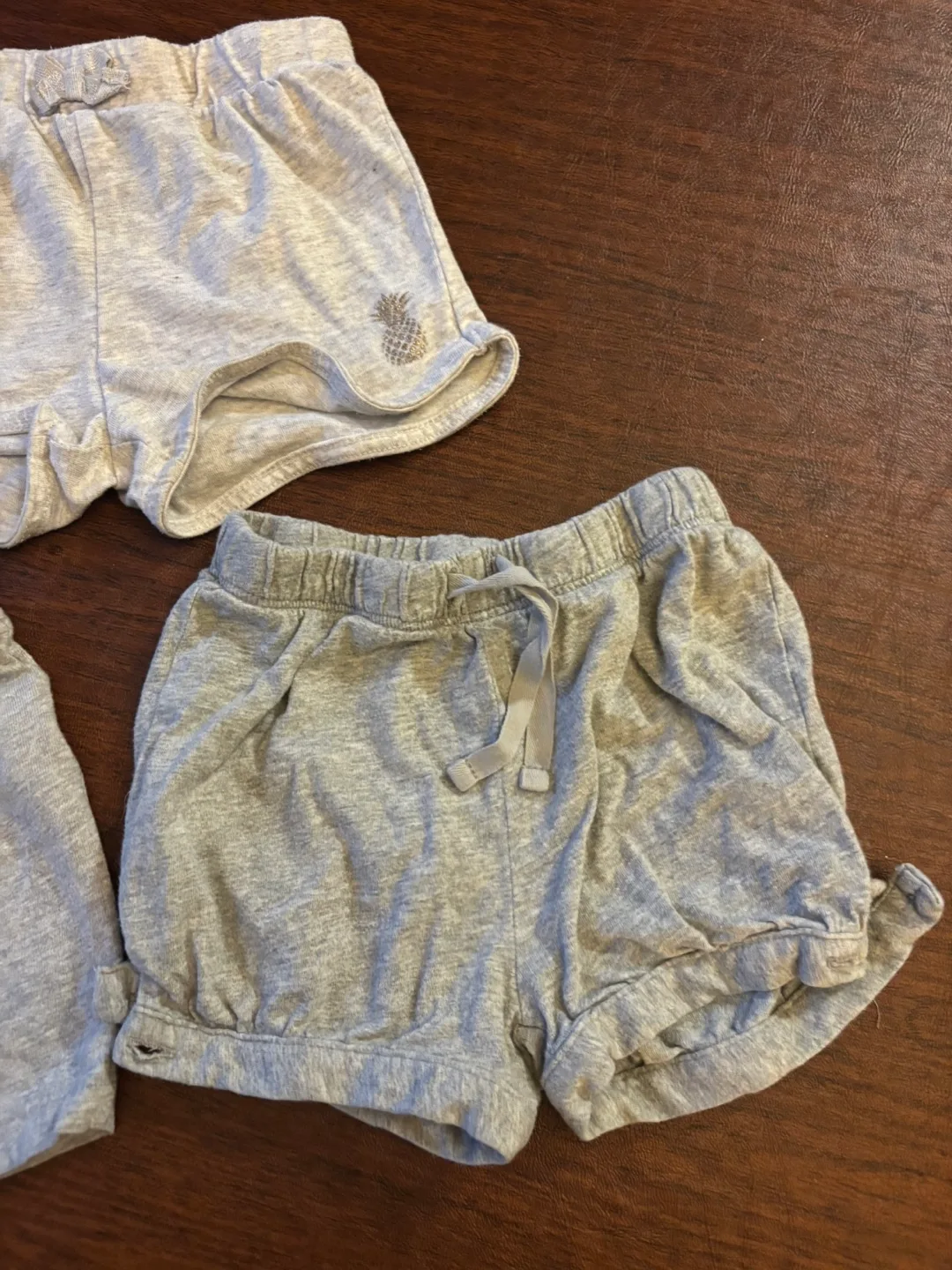 Shorts size 12-18 months image indicator(2)