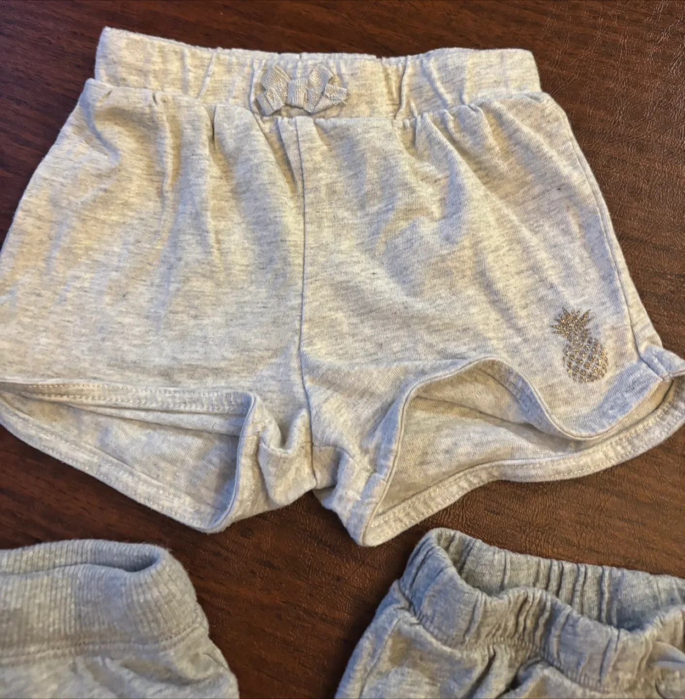 Shorts size 12-18 months image indicator(3)