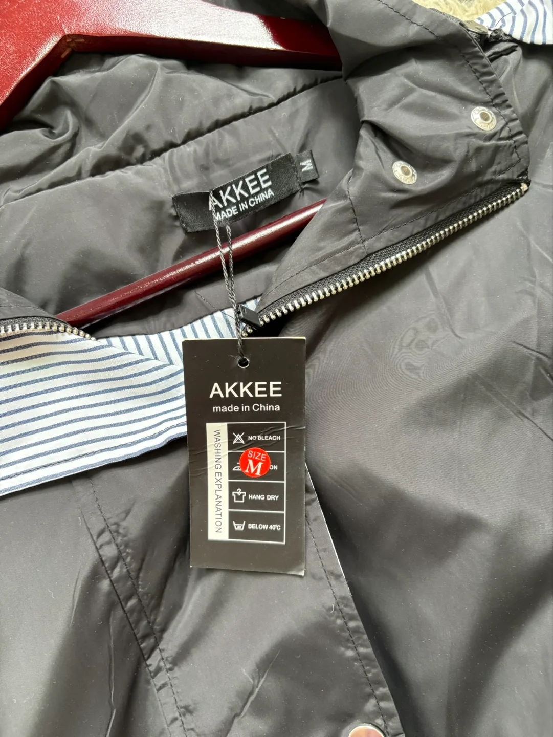 AKKEE Black Jacket/raincost/wind blazer image indicator(3)