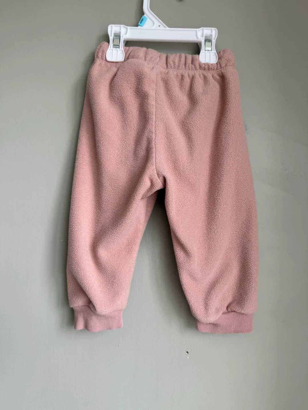 🥕 H&M dusty pink 2 pieces fleece set (6-9 months) image indicator(3)