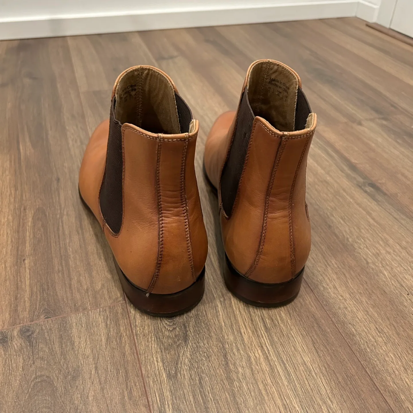 ALDO Leather Chelsea Boots image indicator(5)