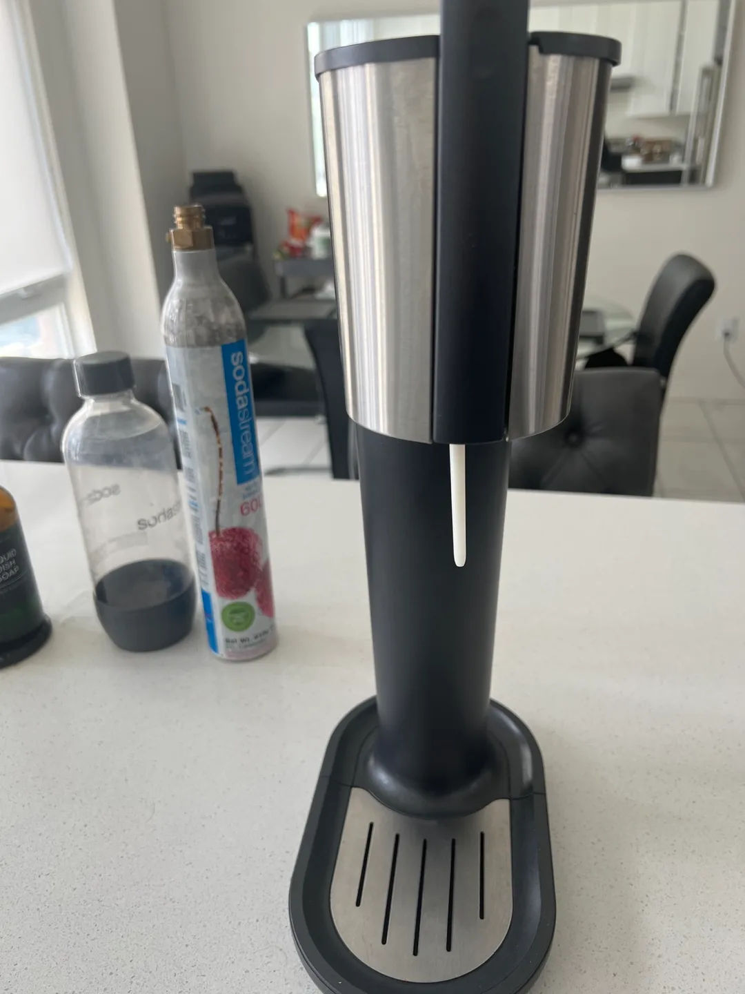 SodaStream Sparkling Water Maker image indicator(3)