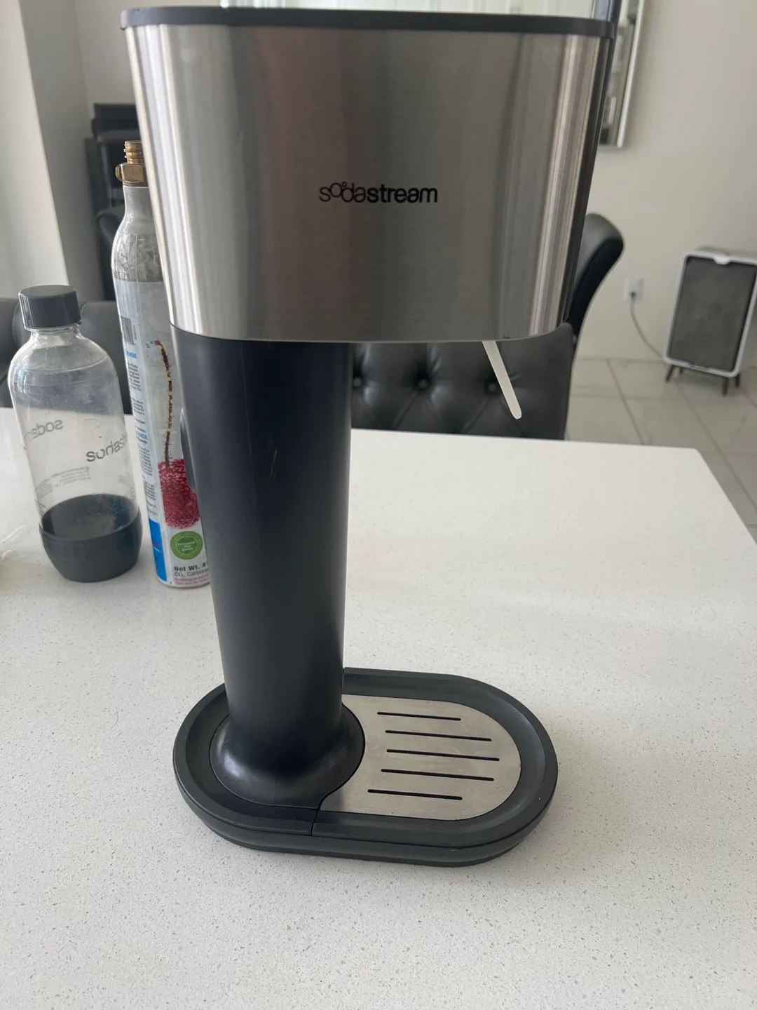 SodaStream Sparkling Water Maker image indicator(2)