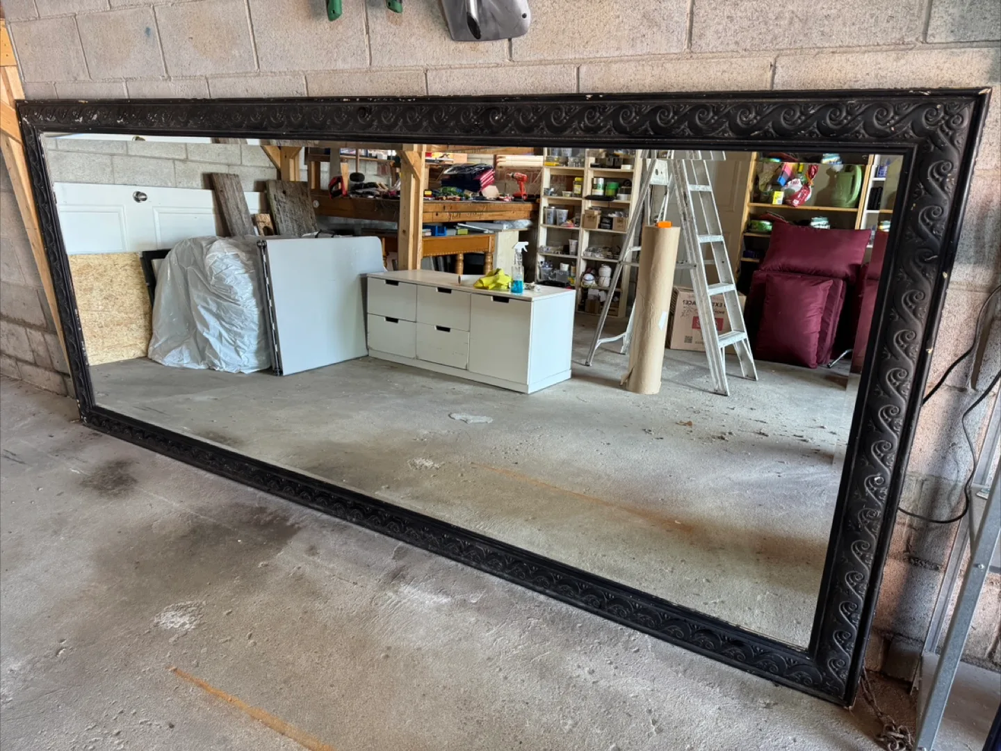 FREE giant mirror thumbnail