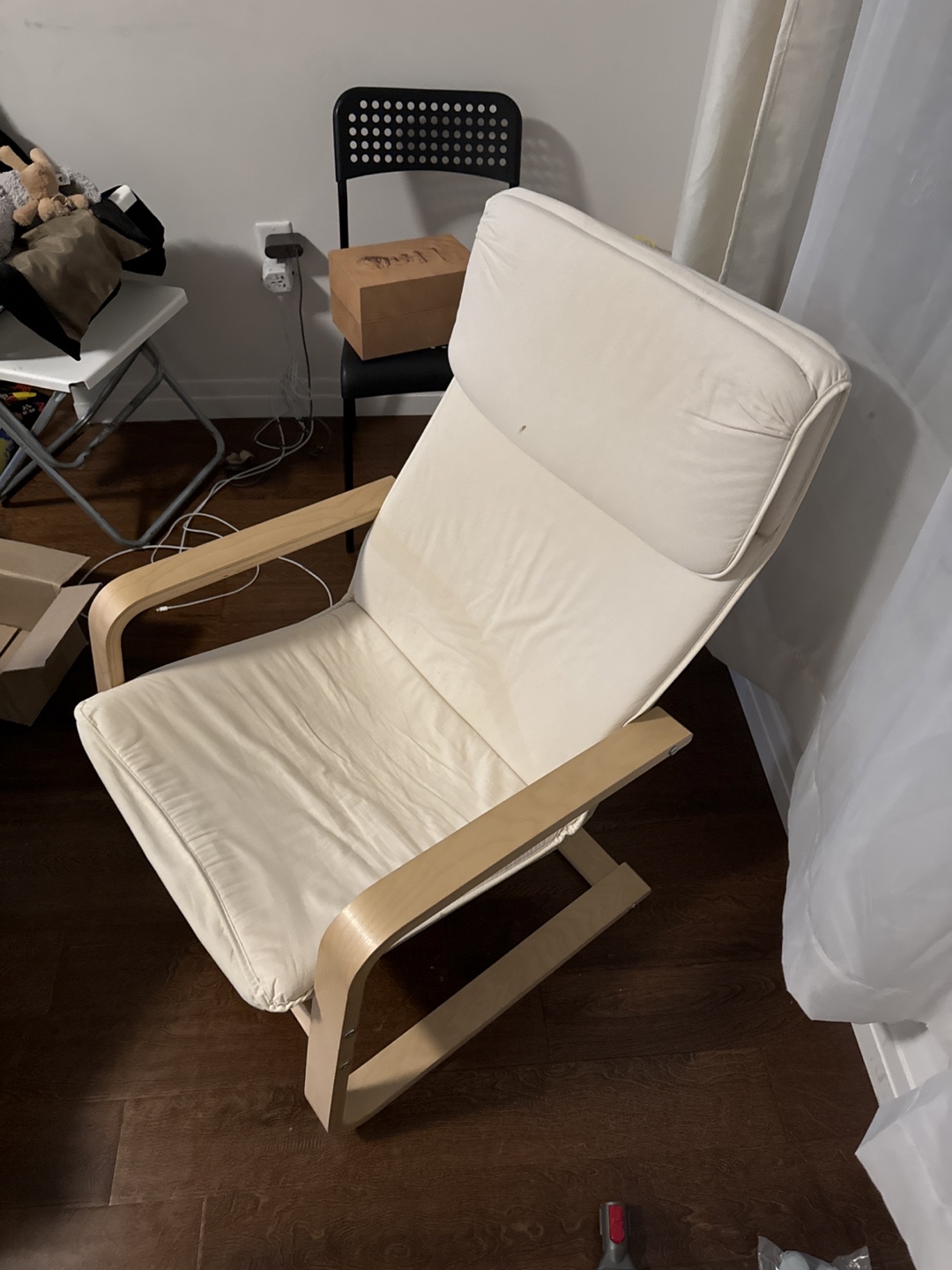 Free Cream Coloured Reclining Chair