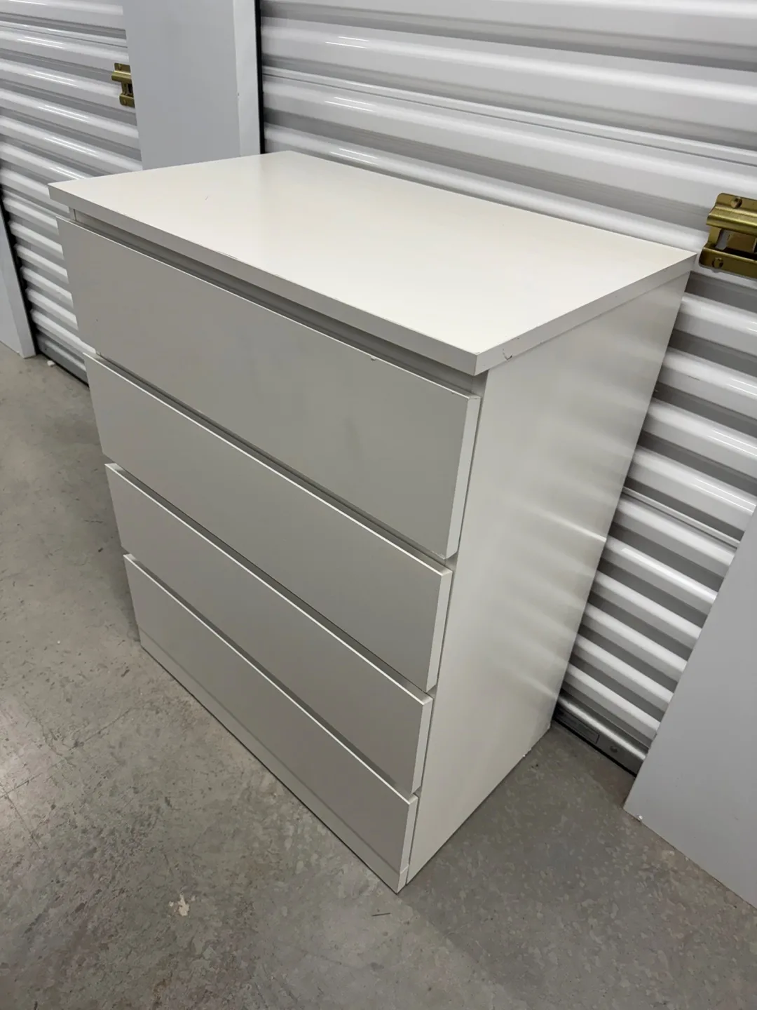 Ikea white malm dresser with 4 drawers (DELIVERY AVAILABLE) image indicator(6)