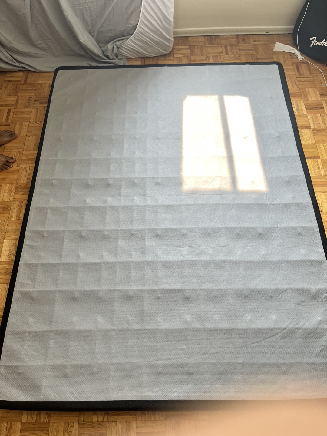 Queen-Sized Boxspring Bed frame. PICK UP ONLY!!! - photo 2