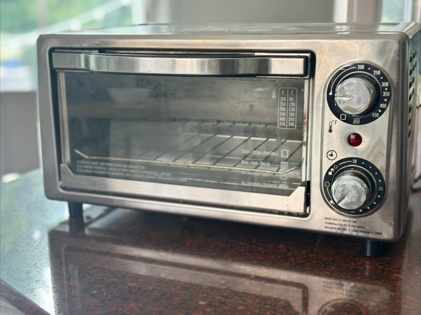 Silver Countertop Oven thumbnail