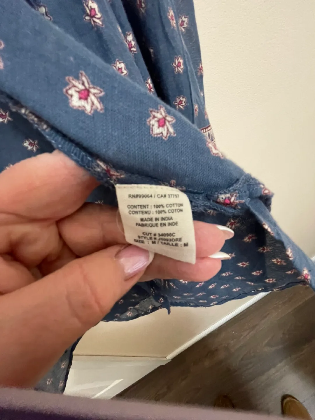 Billabong Floral Button-Up Top - Size M image indicator(5)