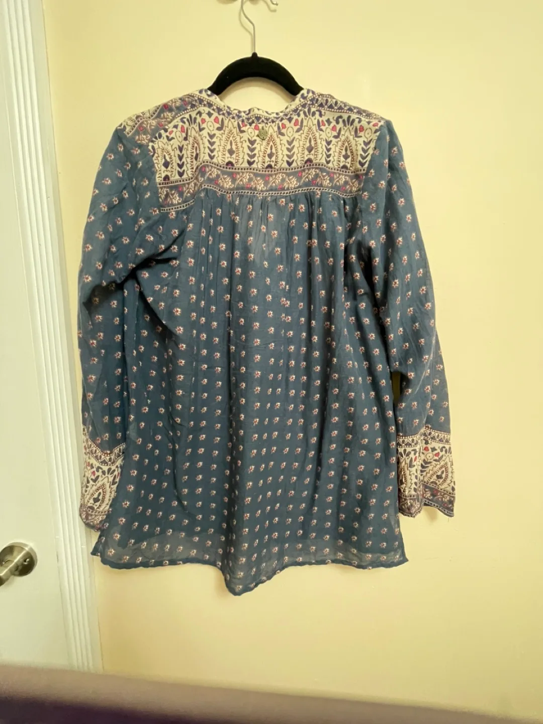 Billabong Floral Button-Up Top - Size M image indicator(2)