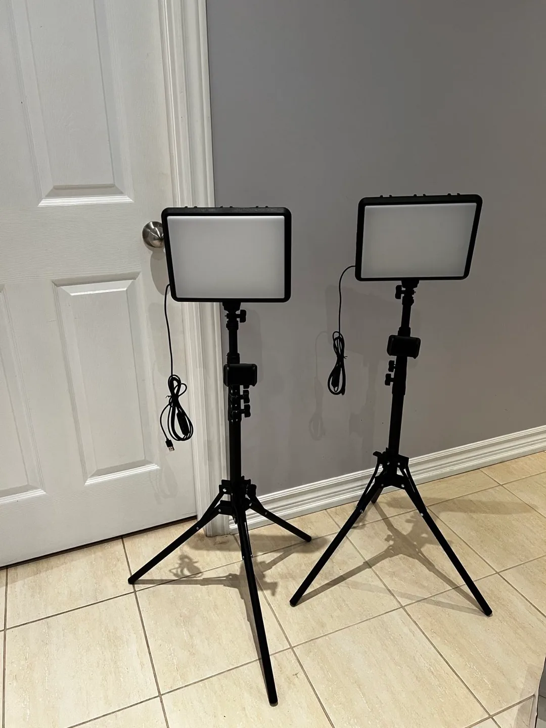 NiceVeeDi Video Light Kit thumbnail