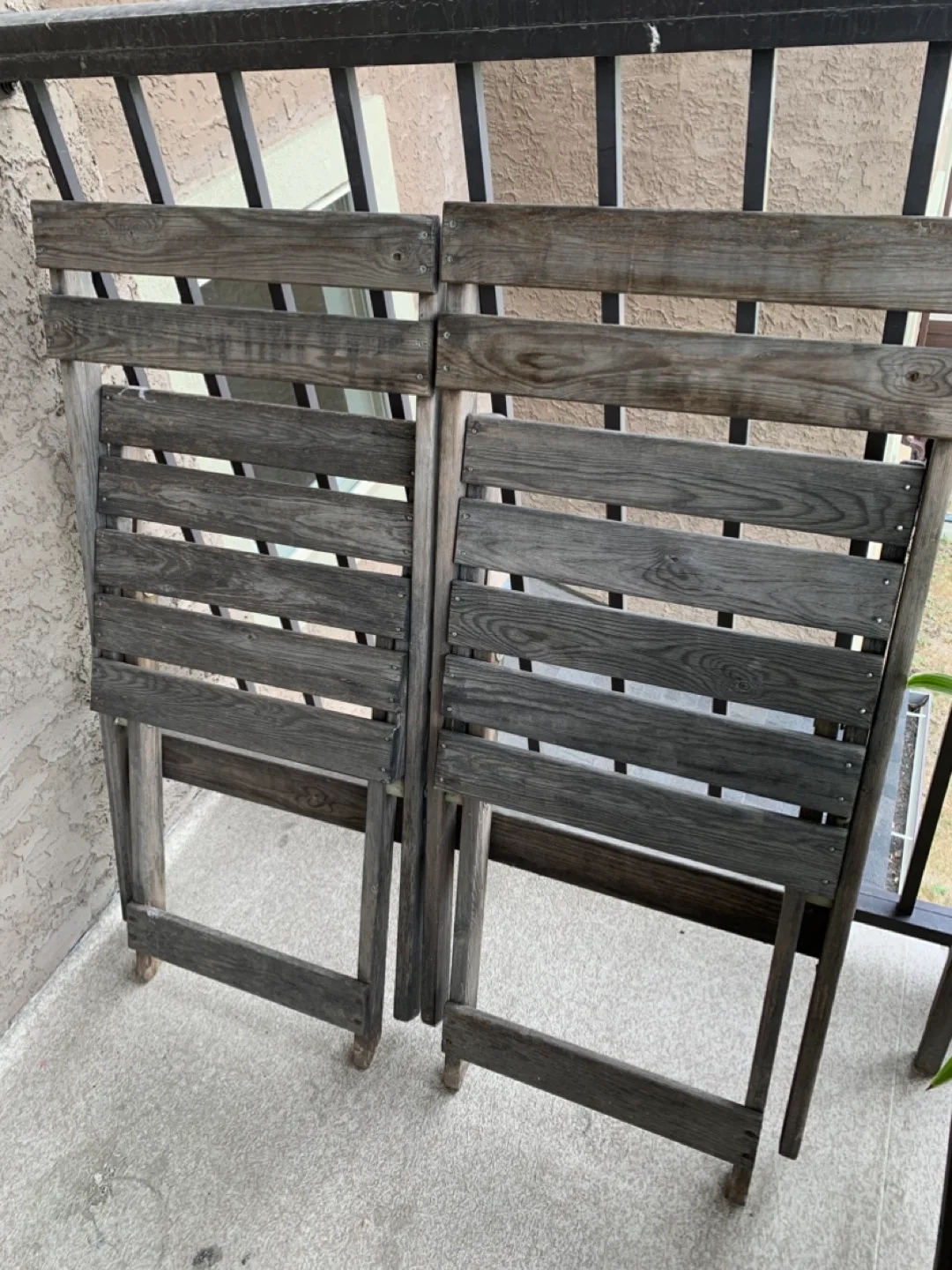 Wooden Folding Chairs 🥕 thumbnail