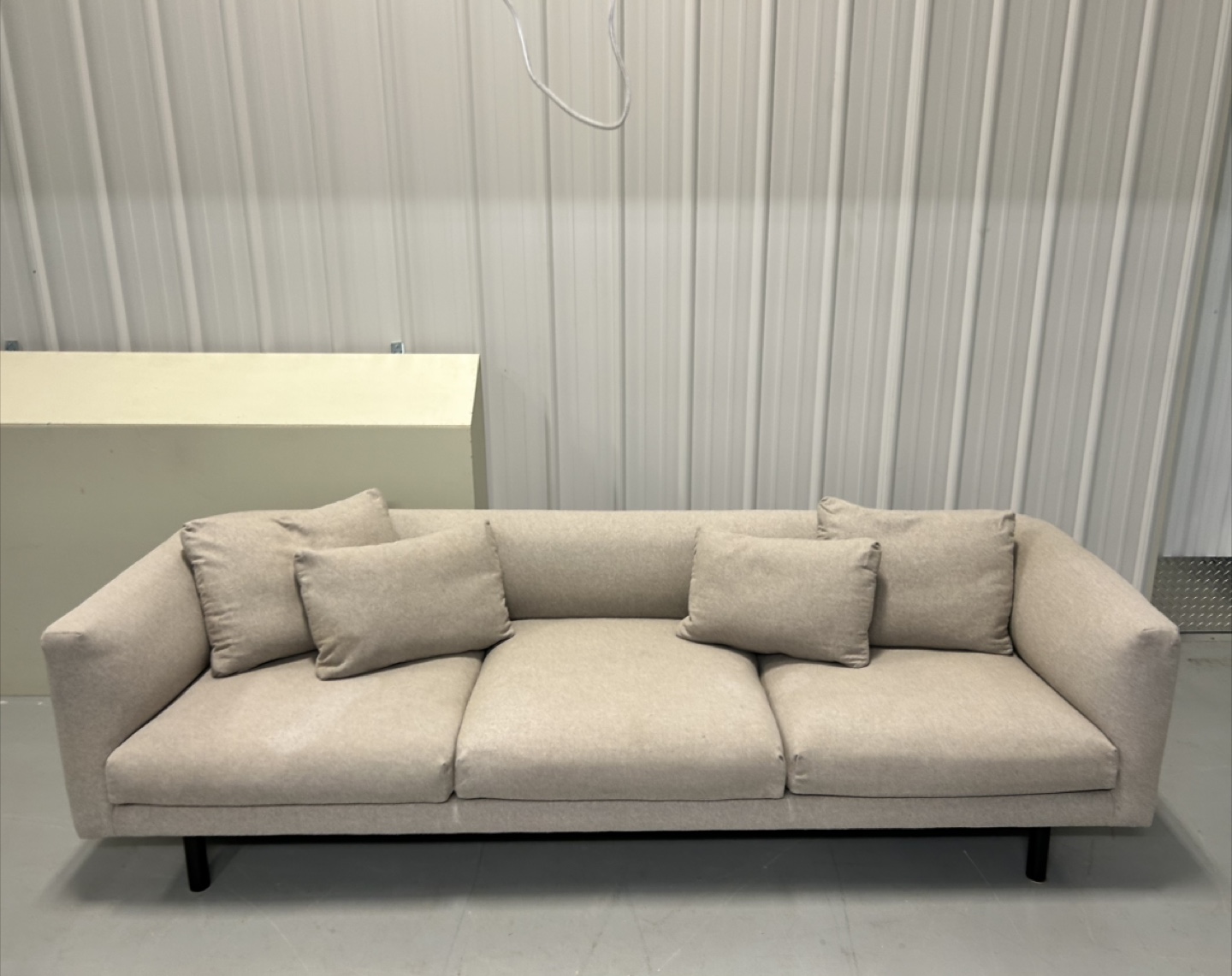 EQ3 Replay 99” Sofa - photo 3