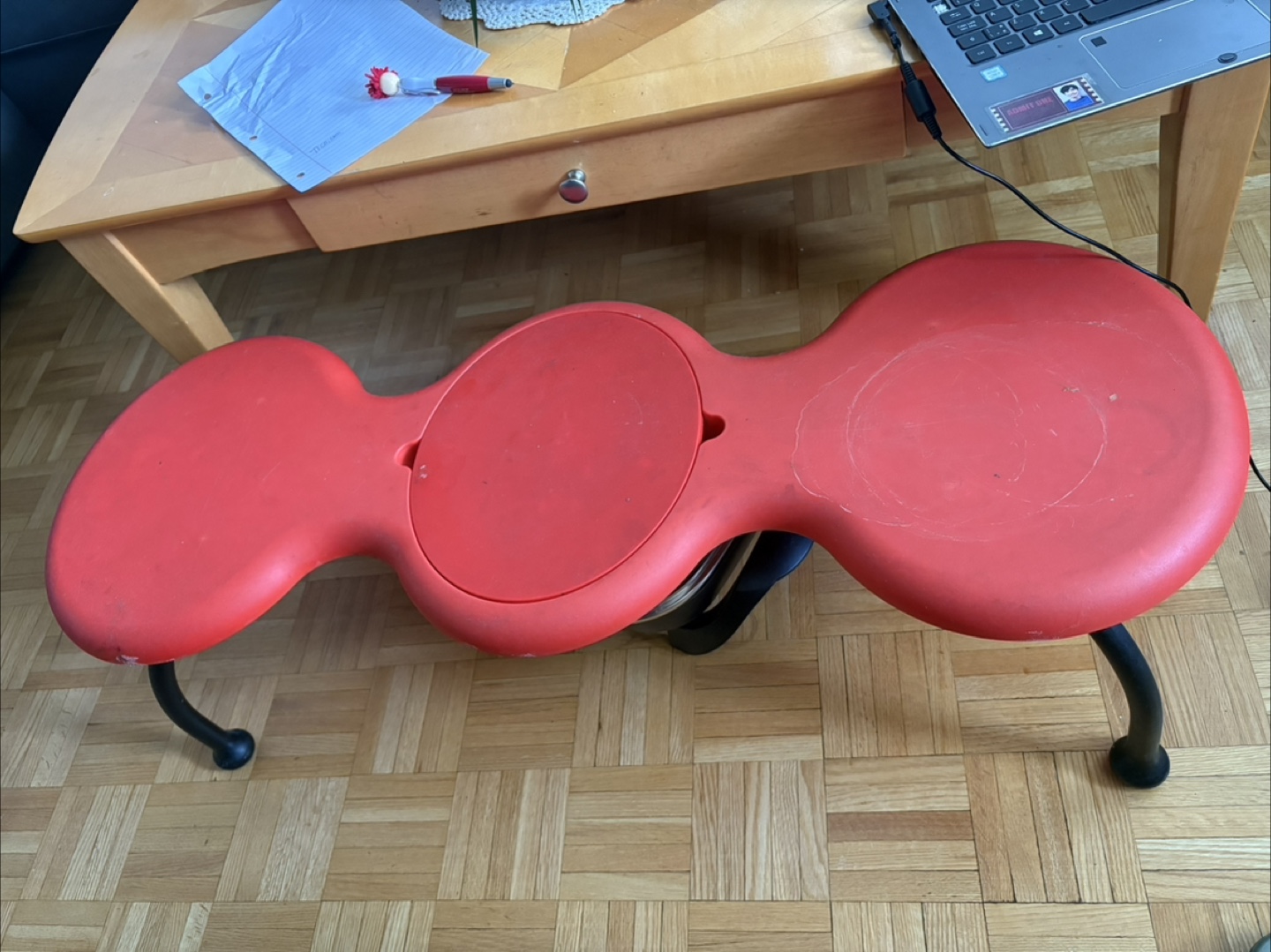 💚🥕Red shaped seat