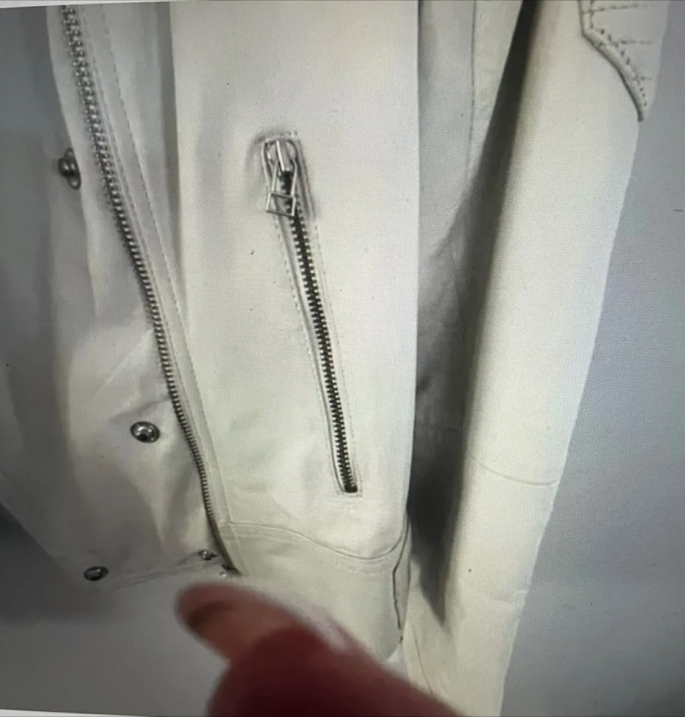 Daniel White Bomber Leather Jacket image indicator(4)