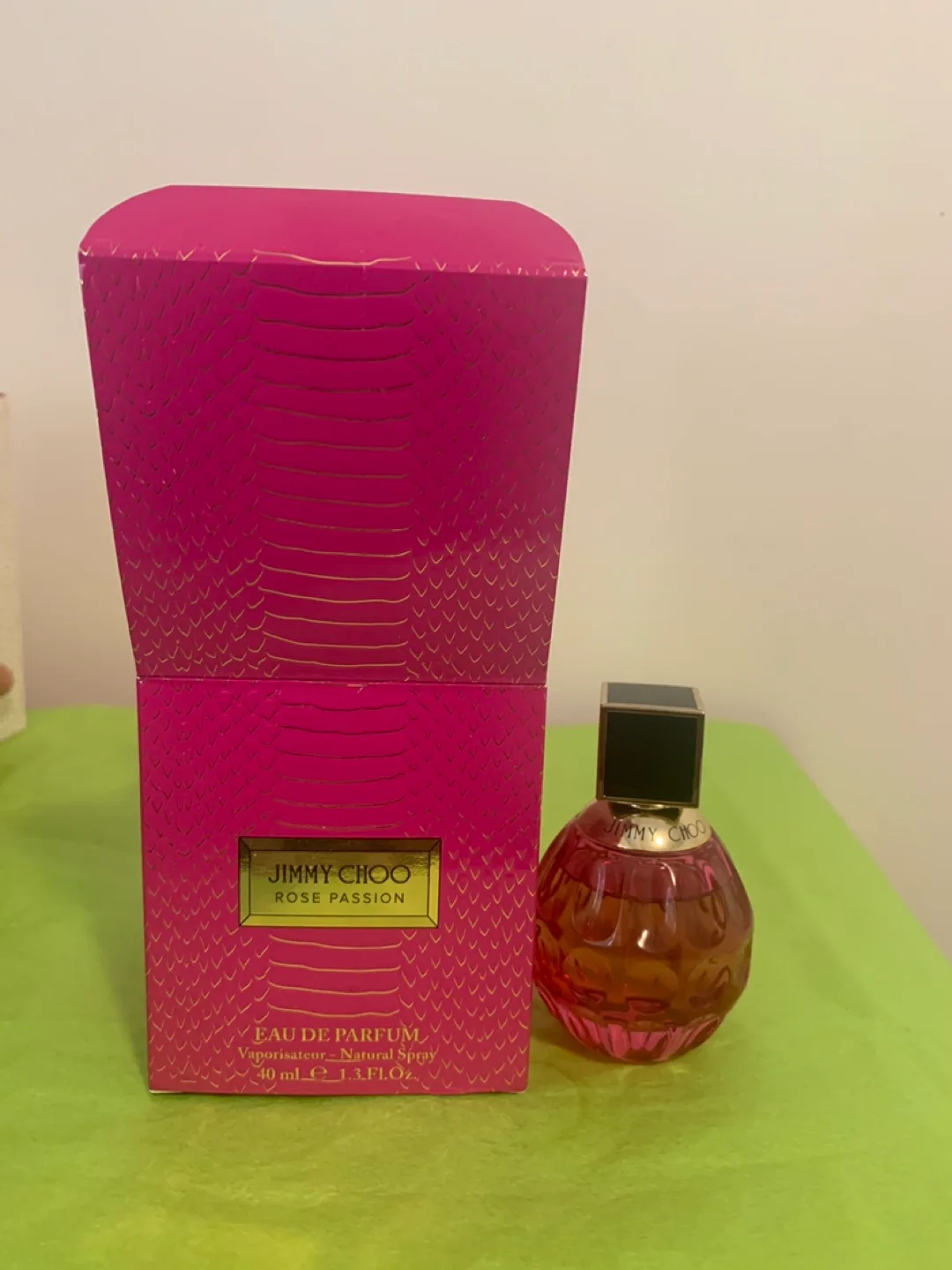 Jimmy Choo - Rose Passion thumbnail