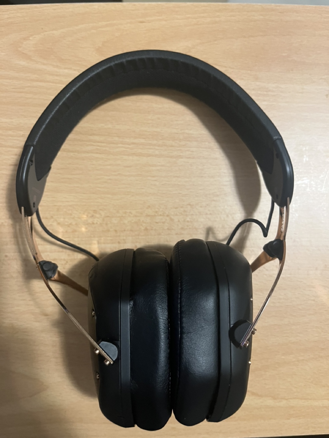 V-MODA Headphones with Case 🥕💚 - photo 4