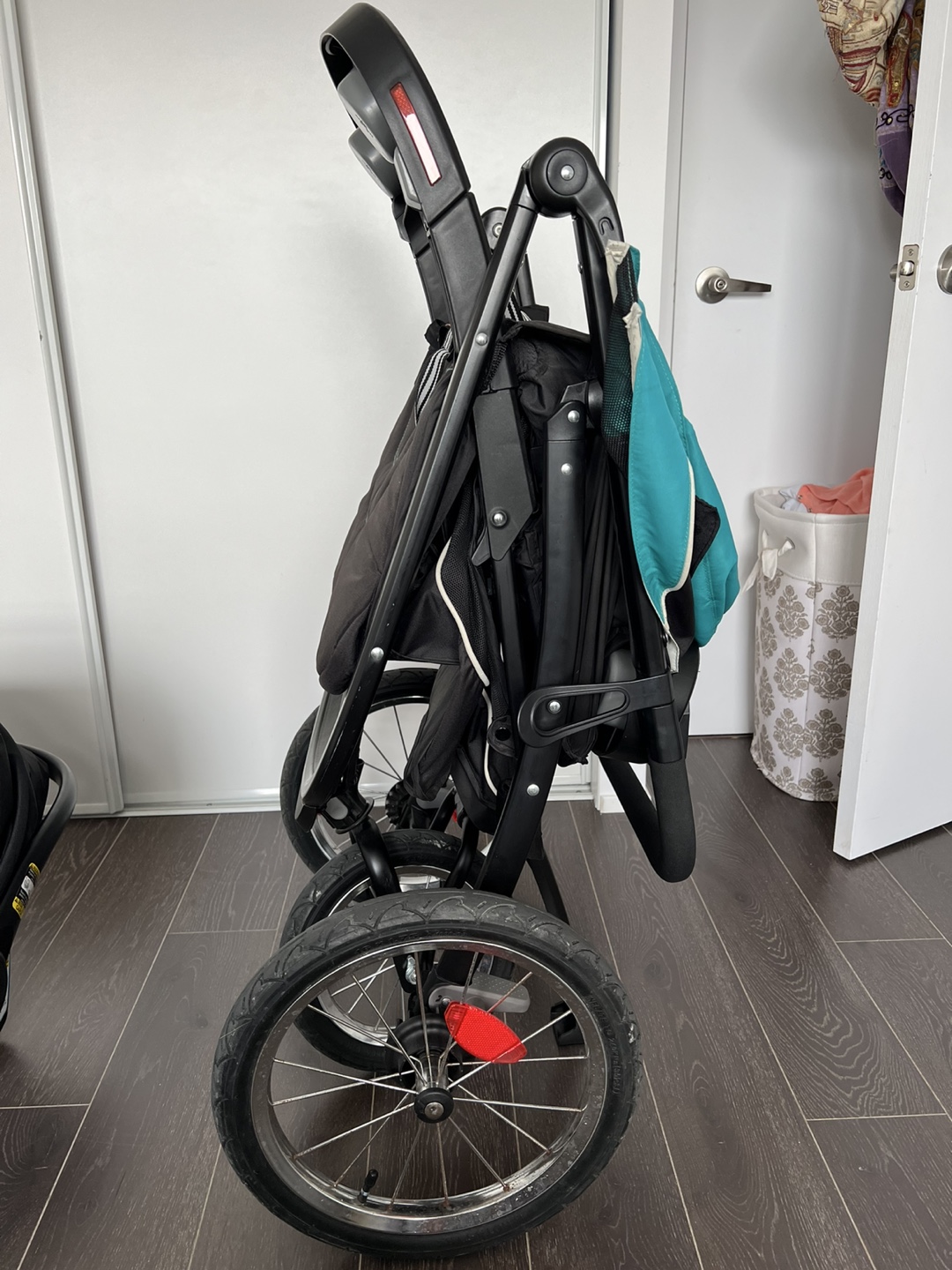 Graco Jogging Stroller - photo 2