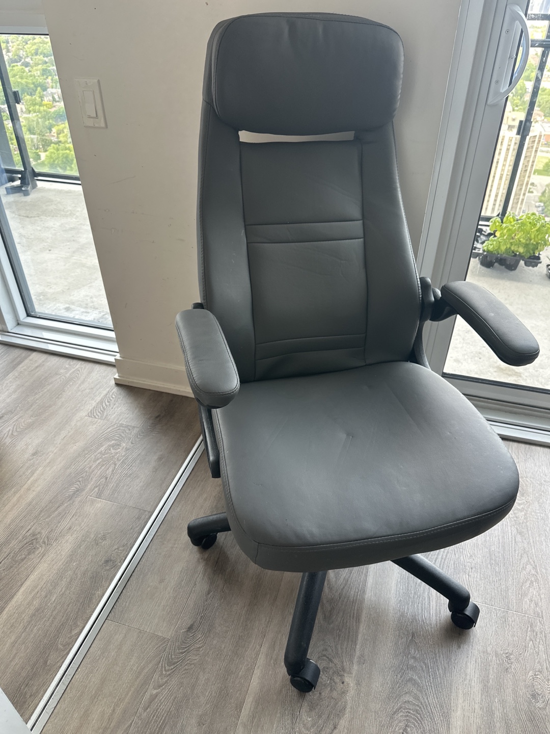 Structube Office Chair