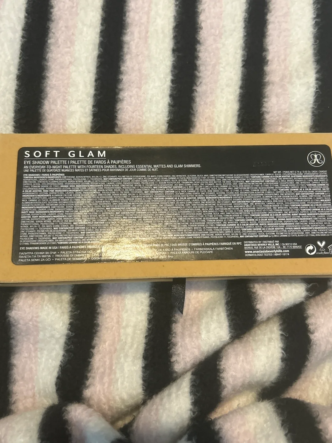 Anastasia Beverly Hills Soft Glam Eyeshadow Palette image indicator(4)