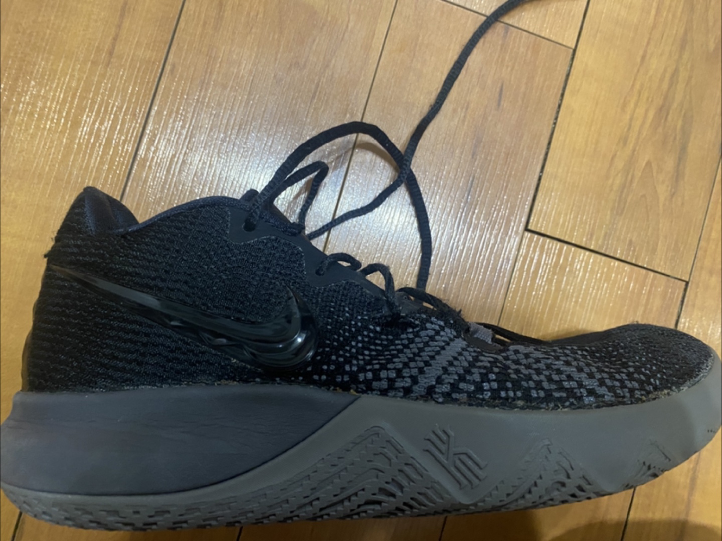 Kyrie 4 Basketball Shoes - photo 2
