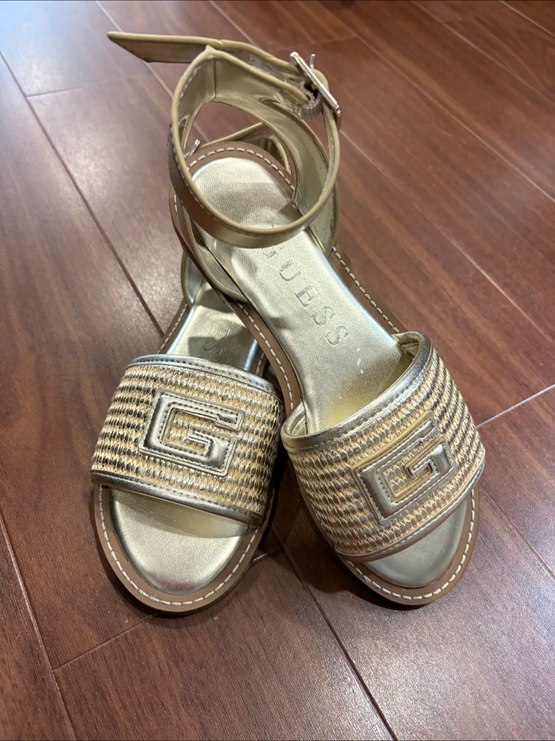 New! Guess Gold Sandals thumbnail