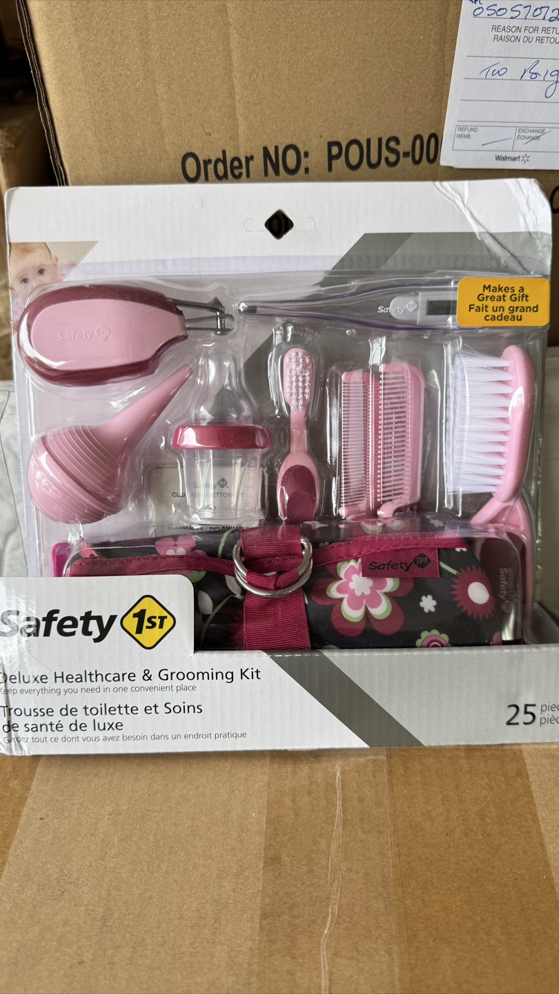 Safety 1st Deluxe Healthcare & Grooming Kit