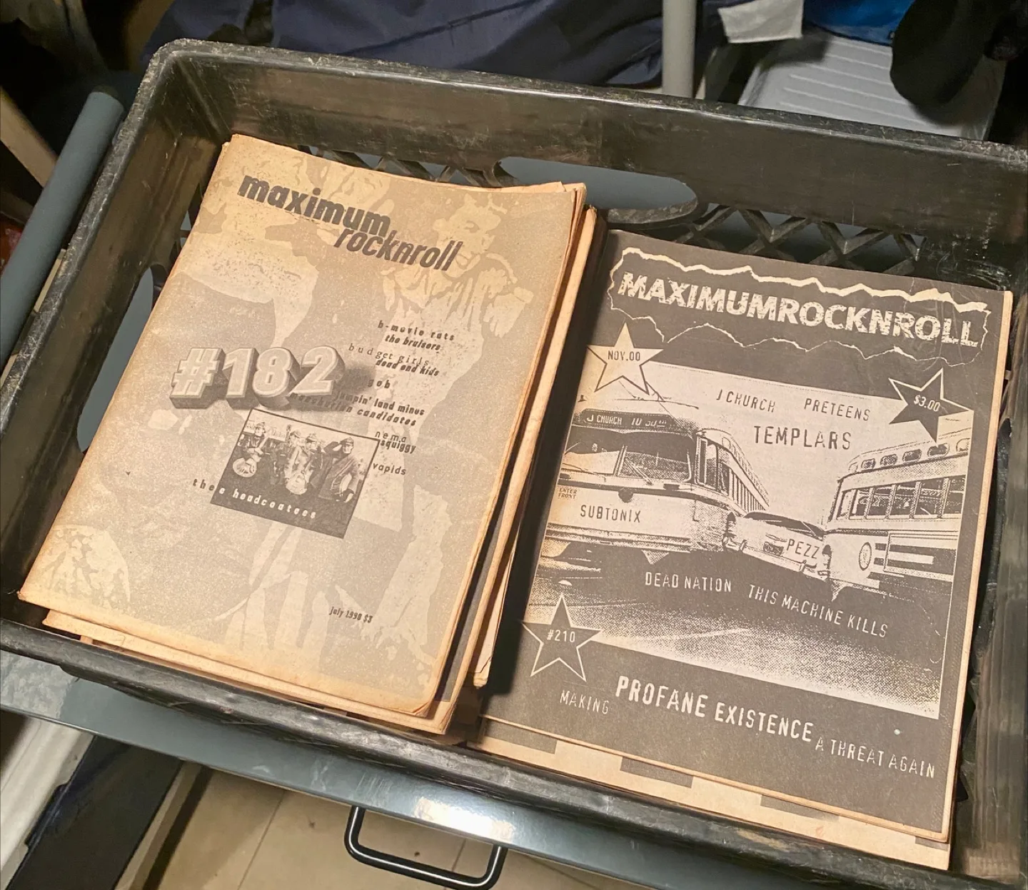 Maximum Rocknroll Magazines/Fanzines Lot of 154 image indicator(3)