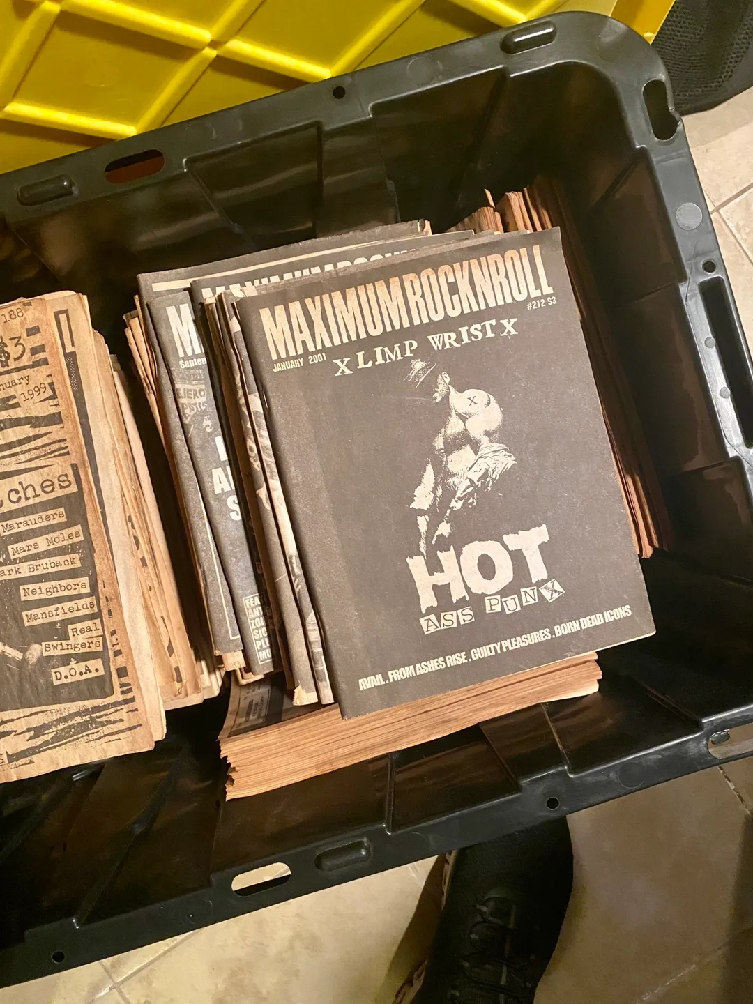 Maximum Rocknroll Magazines/Fanzines Lot of 154 image indicator(7)