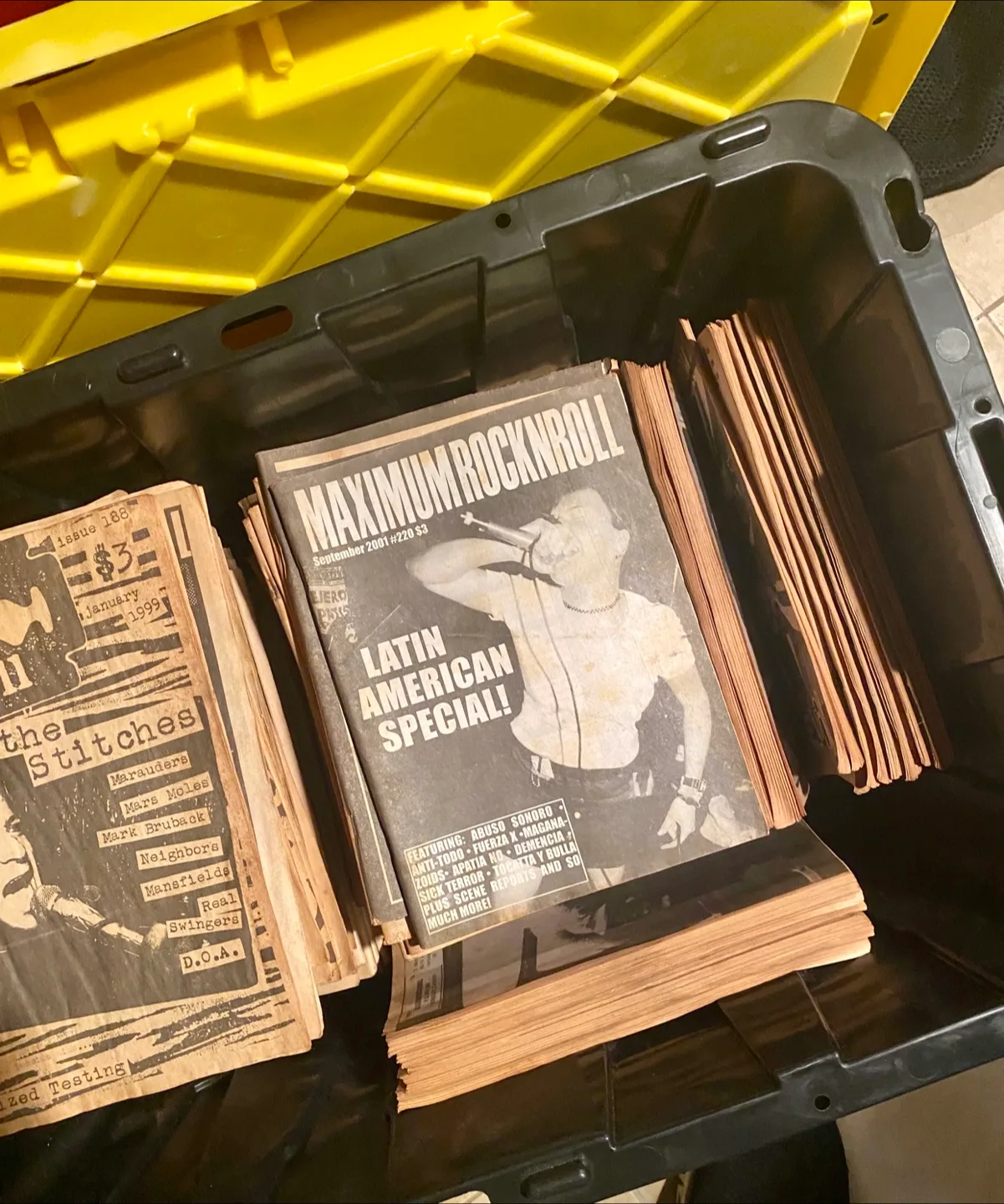 Maximum Rocknroll Magazines/Fanzines Lot of 154 image indicator(8)