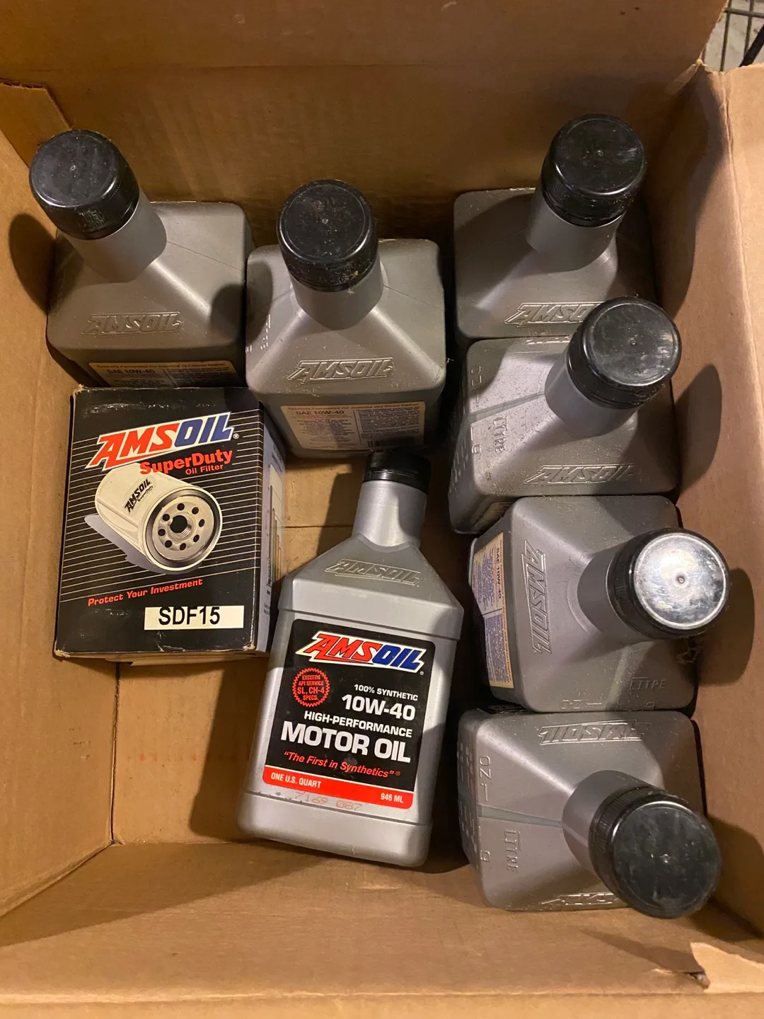 AMSOIL Synthetic Motor Oil (7 quarts) image indicator(2)