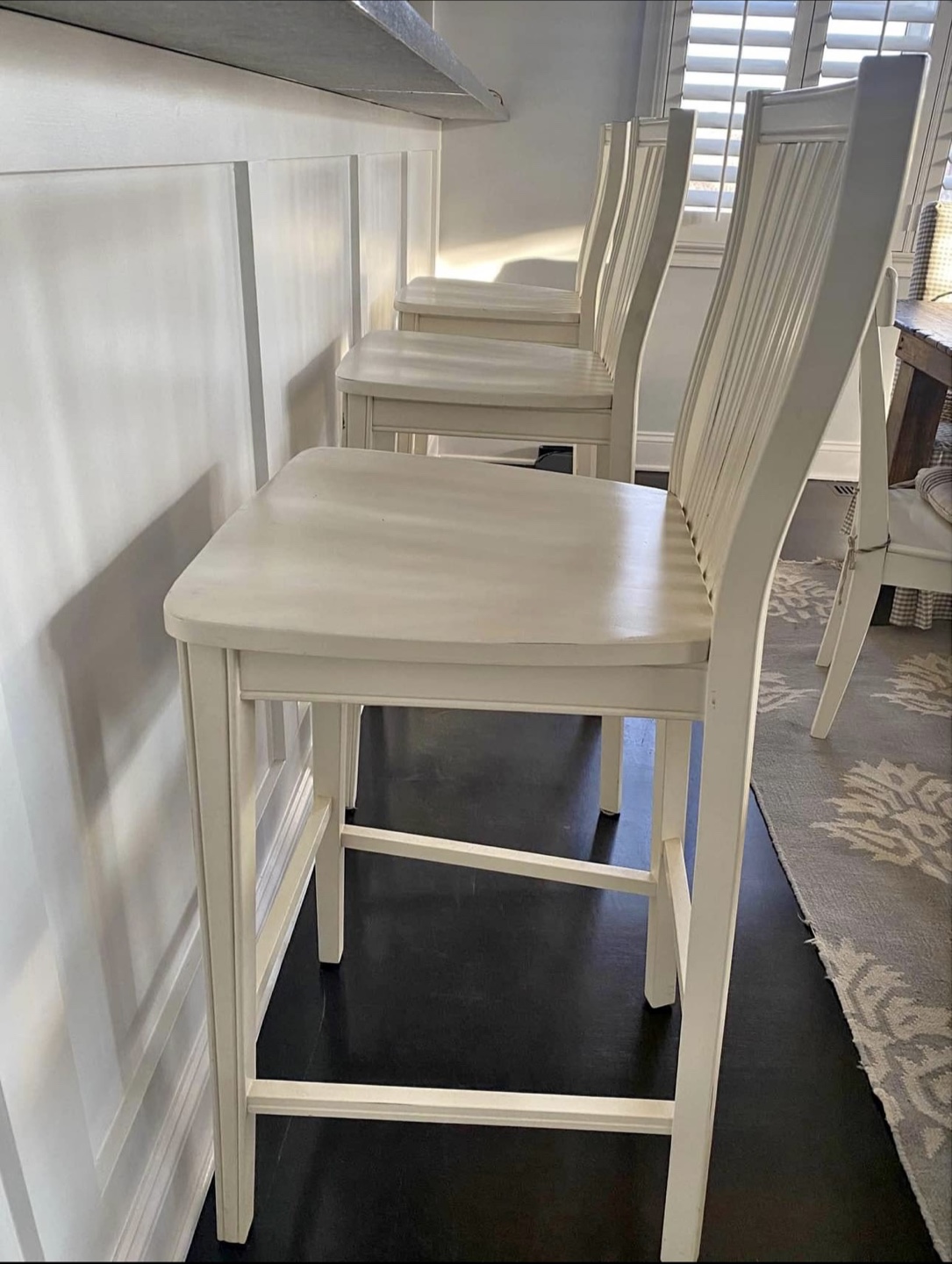 Set of 3 White Wooden Bar Stools