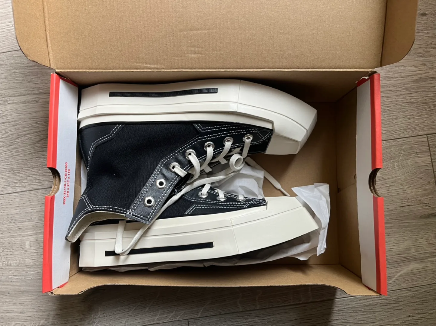 Converse Chuck 70 De Luxe Squared Hi thumbnail