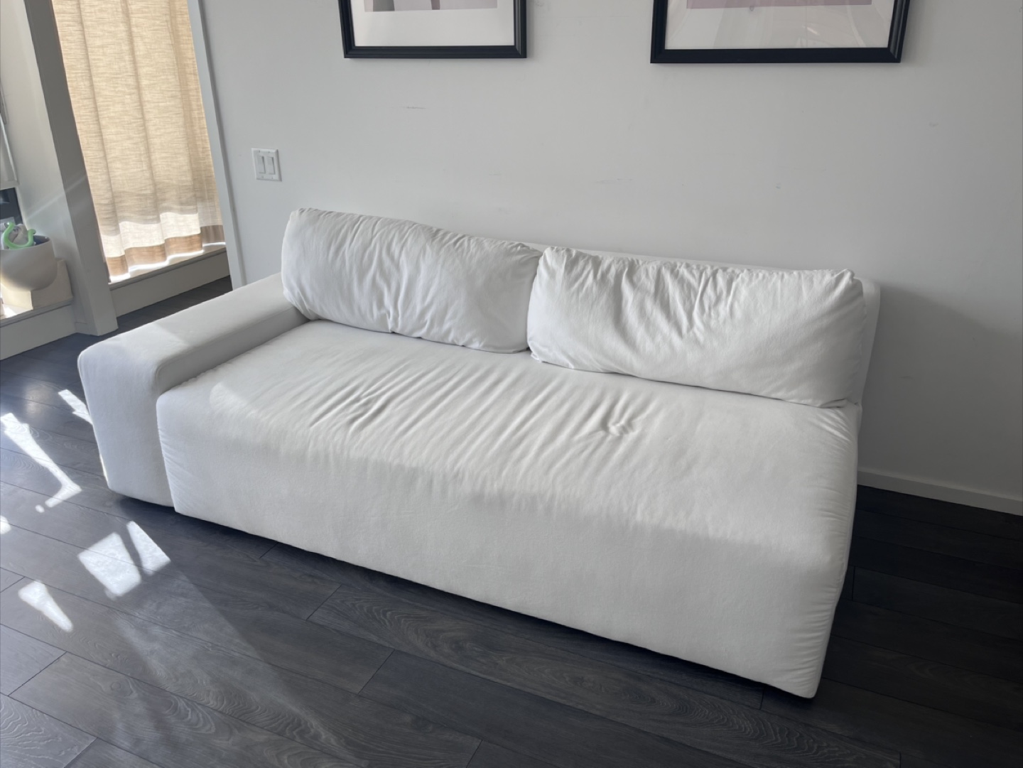 Crate ans barrel lenne ford white sofa - photo 3