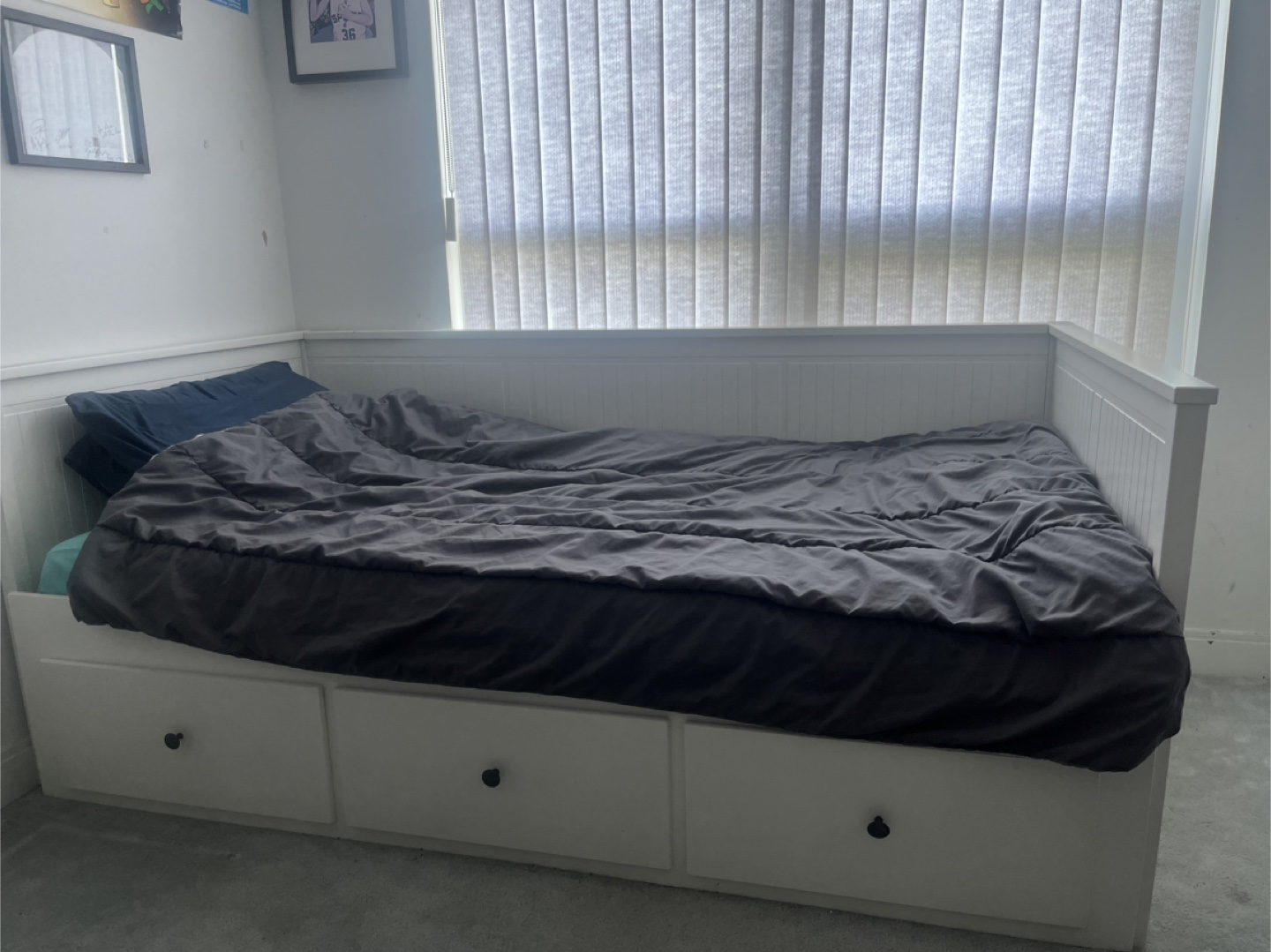 White Daybed with Storage